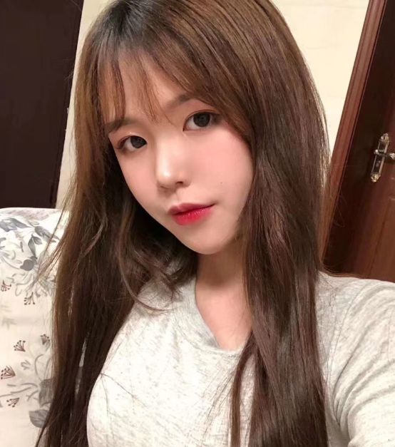 美女兼职QT服务爽死了